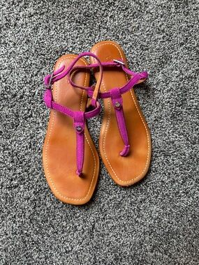 UGG Magenta Suede T-Strap Sandals